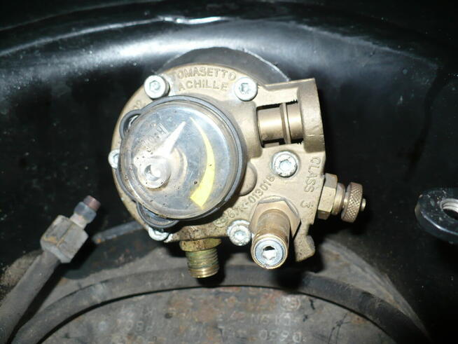 Zbiornik LPG 45l z pokrywą i wielozaworem Tomasetto