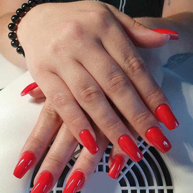 Manicure hybrydowy, paznokcie żelowe, pedicure, henna...