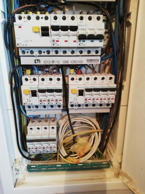 Elektryk Instalacje elektryczne Pogotowie elektryczne