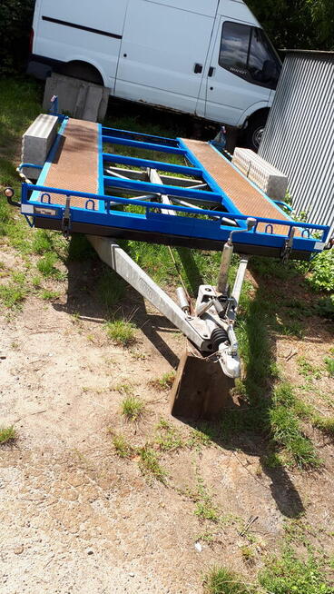 Przyczepa 2 tony DMC.