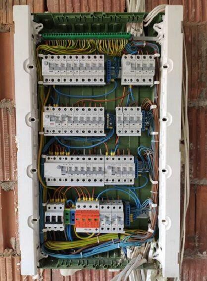 Elektryk Instalacje elektryczne Pogotowie elektryczne