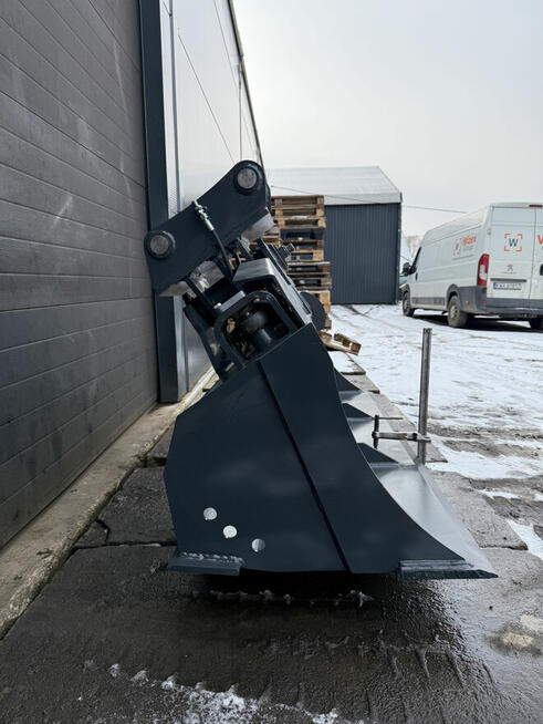 Łyżka skarpowa hydrauliczna 180cm 11-14t