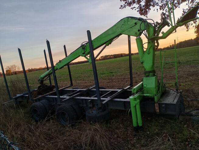 Przyczepa do przewozu drewna