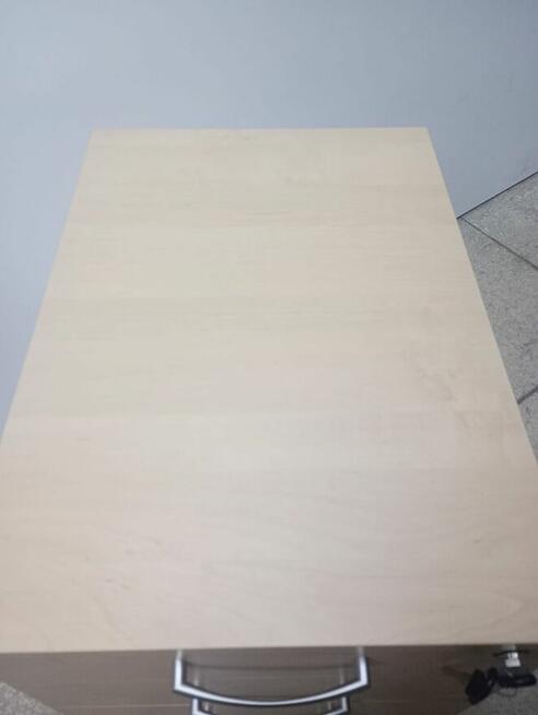 Kontenerek pod biurko kontenerki przybiorniki na kółkach