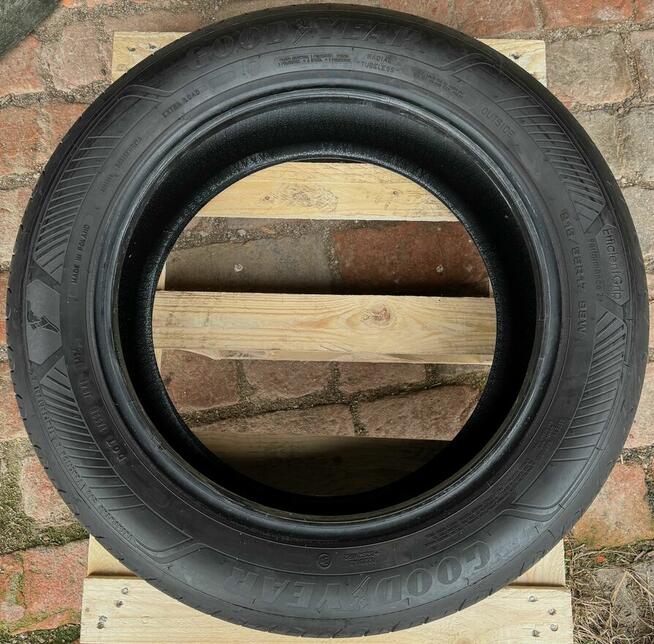 Opony letnie Goodyear Efficientgrip Performance 215/55 R17 9