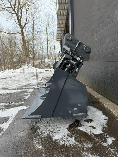 Łyżka skarpowa hydrauliczna 180cm 11-14t