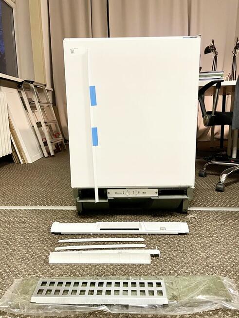 Nowa Zamrażarka Electrolux LYB2AF82S