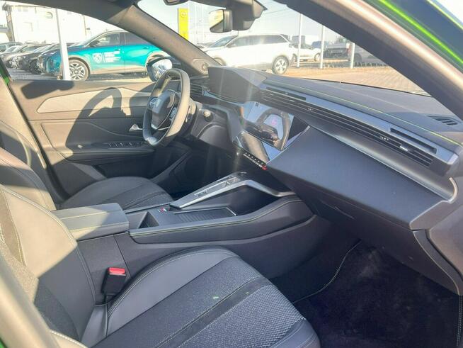 Peugeot Nowy 308 GT 1.2 130 KM