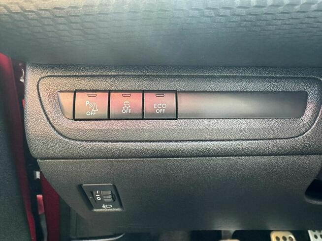 Peugeot 208 GT Line !!! XI 2016 !!! 110 km !!! Tablet !!!