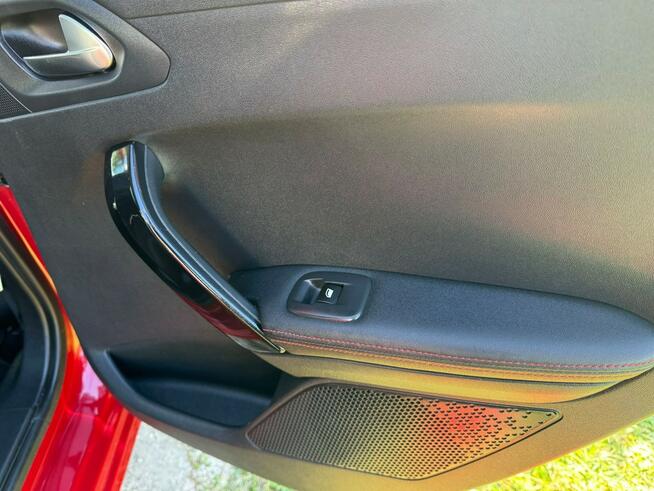 Peugeot 208 GT Line !!! XI 2016 !!! 110 km !!! Tablet !!!