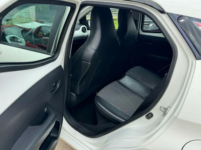 Toyota Aygo 5 drzwi !!! 2015r !!! Elektryczny dach !!! Kamera cofania !!!