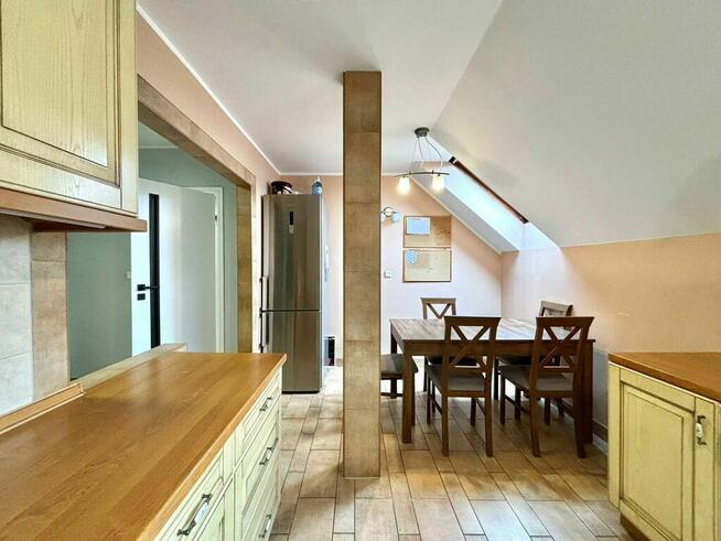 PRZESTRONNE MIESZKANIE DWUPOZIOMOWE, 104 m2