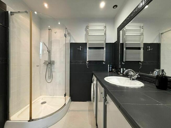 PRZESTRONNE MIESZKANIE DWUPOZIOMOWE, 104 m2