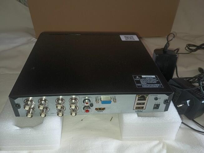 Zestaw 8 kamer, nagrywarka, zasilanie, okablowanie. Okazja!