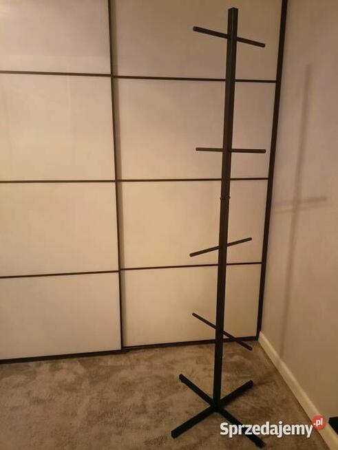 Stojak na damskie torebki, torebka