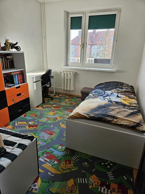 4 - pokojowe przytulne mieszkanie z garażem