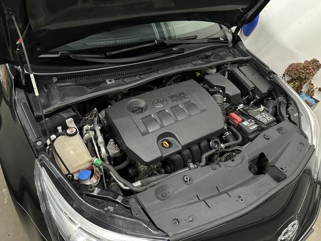 Toyota Avensis 1.8 LPG Automat salon Polska bezwypadkowa