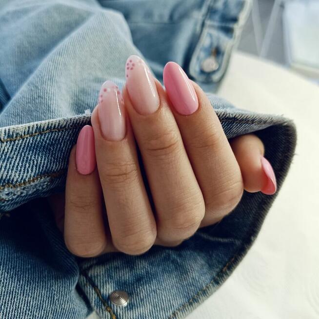 Manicure, pedicure , zabiegi na twarz i ciało