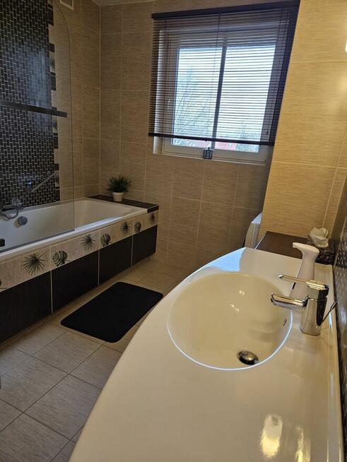 4 - pokojowe przytulne mieszkanie z garażem