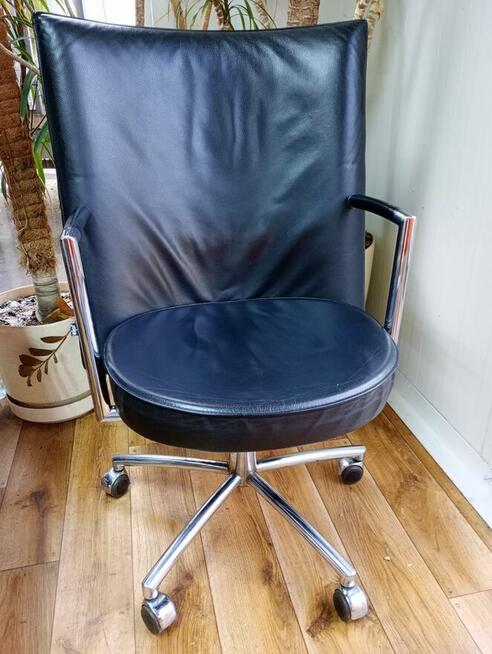 Fotel czarny skórzany ELJOT krzesła fotele do biur domu