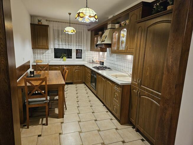 4 - pokojowe przytulne mieszkanie z garażem