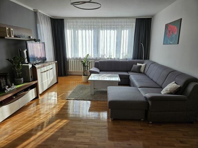 4 - pokojowe przytulne mieszkanie z garażem