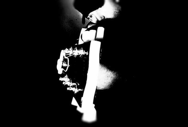 Nauka gry na gitarze online, stacjonarnie-pełna satysfakcja