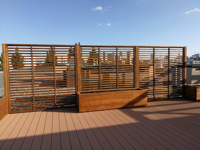 Drewniane domki, place zabaw, donice, płoty, pergole