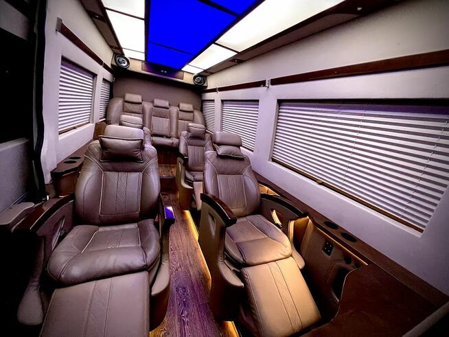 Mercedes Sprinter 9 osobowy VIP