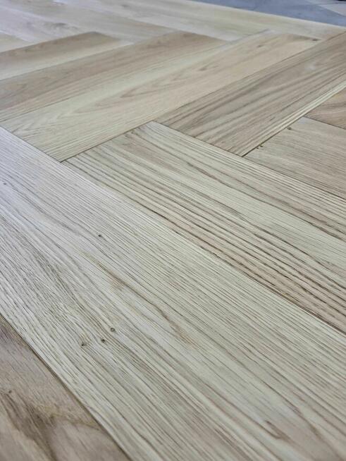 Parkiet lity Dąb Natur lakier szczotka P/L 20x120x560mm