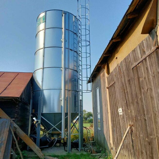 Silos, bin, zbiornik na zboże
