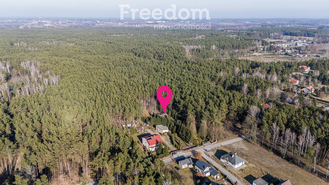 Działka leśna 3500m² z domkiem do remontu