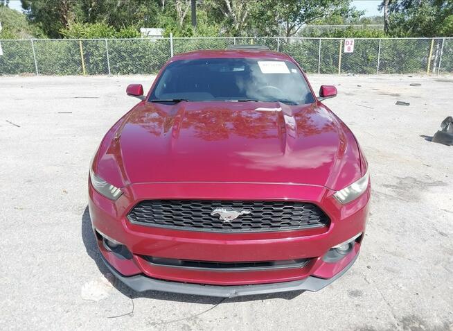 Ford Mustang V6 3.7l Automat RWD