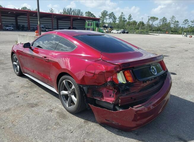 Ford Mustang V6 3.7l Automat RWD