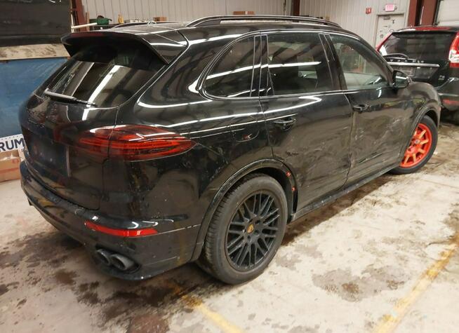 Porsche Cayenne GTS Sport Chrono AWD 3.6l V6