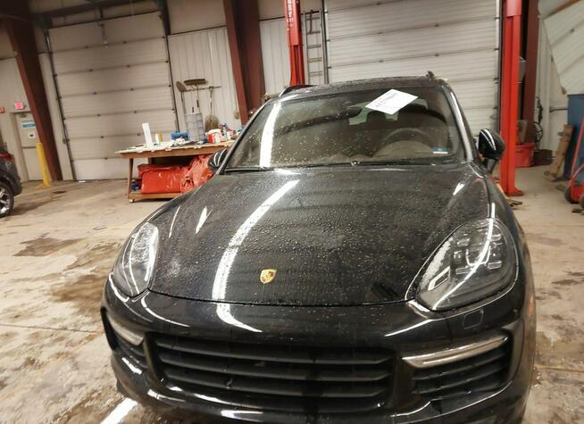 Porsche Cayenne GTS Sport Chrono AWD 3.6l V6