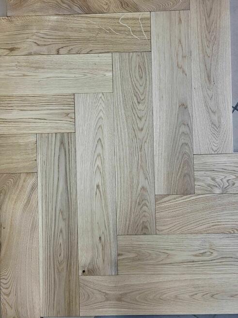 Parkiet lity Dąb Natur lakier szczotka P/L 20x120x560mm