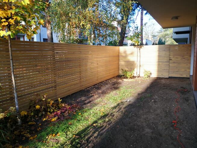 Drewniane domki, place zabaw, donice, płoty, pergole