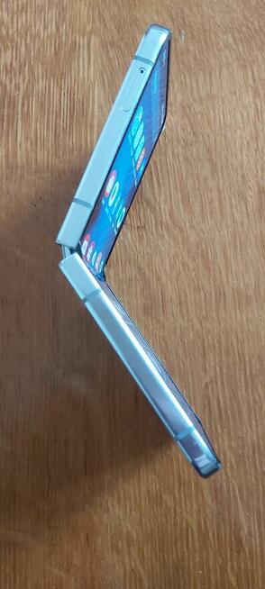 Samsung Galaxy Z Flip5 256 bez obciążeń
