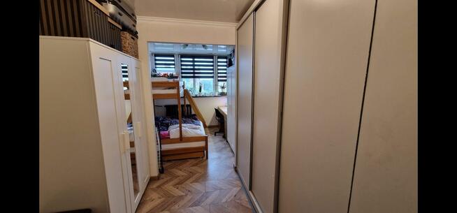 Zamienię mieszkanie 2 pokojowe na 3 lub 4 pokojowe.