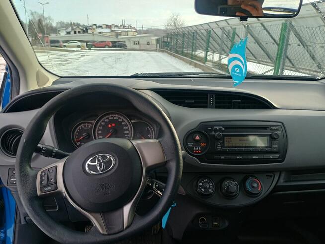 Toyota Yaris benzyna POLIFOTWA