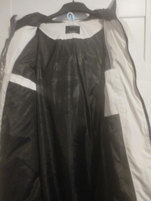 Biała zimowa kurtka długa