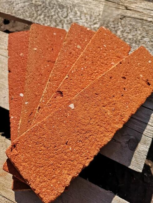 Płytki ze środka cegły- GRADOWANE