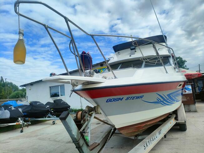 Łódż Motorowodna Bayliner 2556