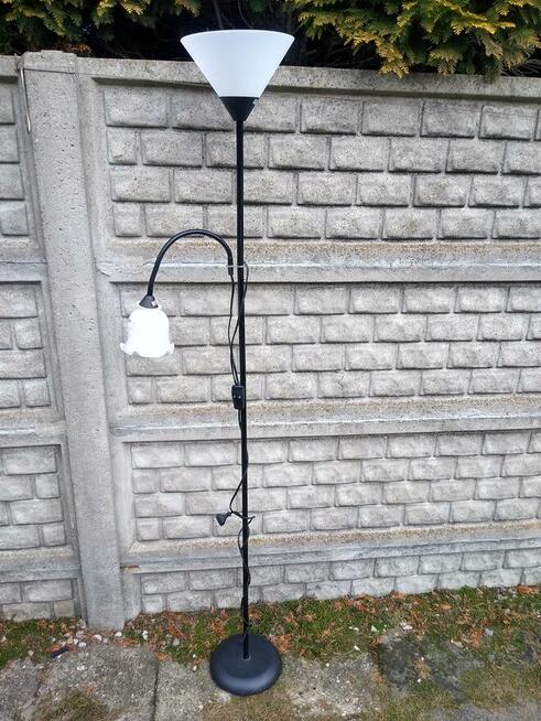 Podwójna lampa stojąca z regulacją wysokości, 29 zł.