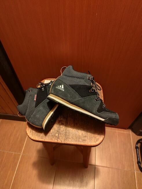 Sprzedam buty sportowe adidas