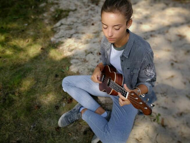 LATO 2025 - OBÓZ “MUZYCZNY CHILLOUT” W CZAPLINKU 12-18 LAT