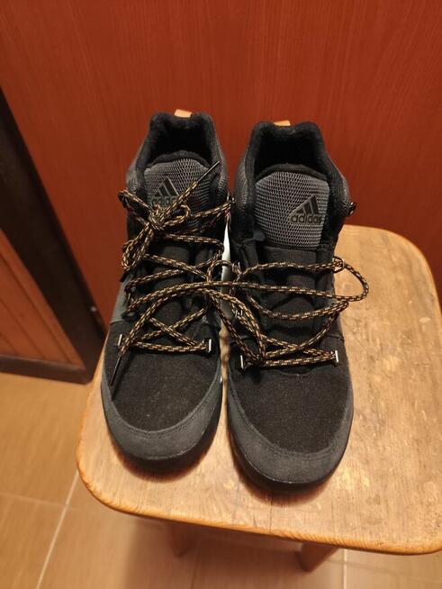 Sprzedam buty sportowe adidas
