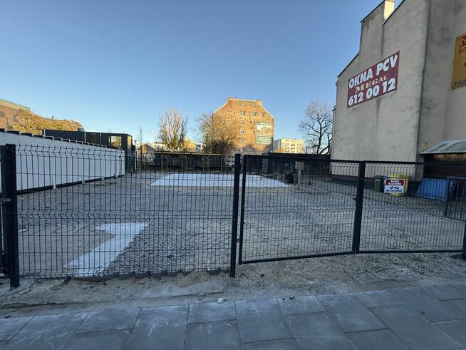 Plac - ul. Grochowskiej 332 róg Bliskiej o pow. 200 m2