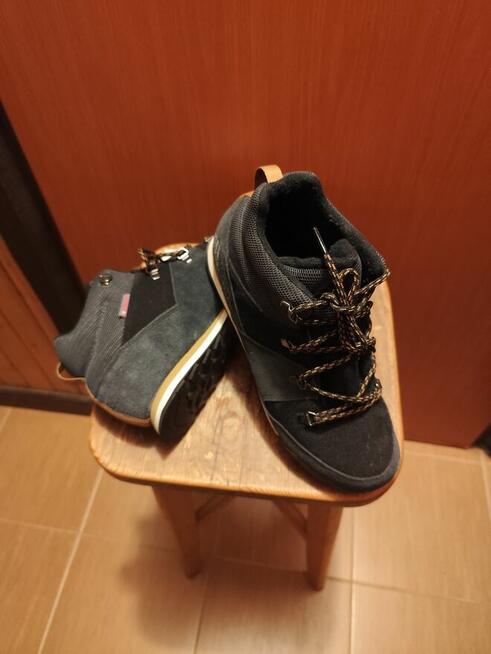 Sprzedam buty sportowe adidas